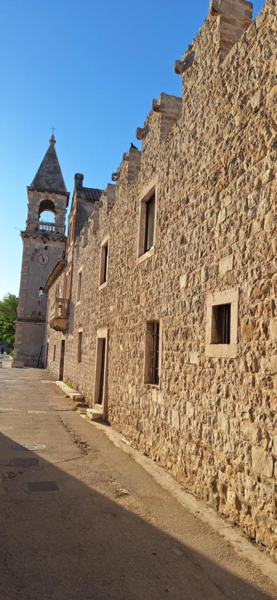 Heritage Apartman Geza In Centar With Private Parking Kaštela Esterno foto
